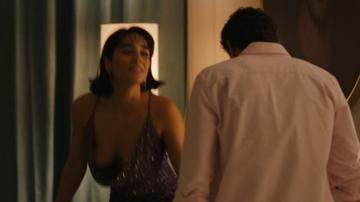 Simona Tabasco in The White Lotus (2021-2025) Right Breast Right Nipslip Sexy Bikini Breasts 341834