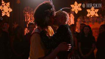 Christina Kartchner, Lee Rodriguez in Never Have I Ever (2020-2023) Lesbian Lesbian 325226