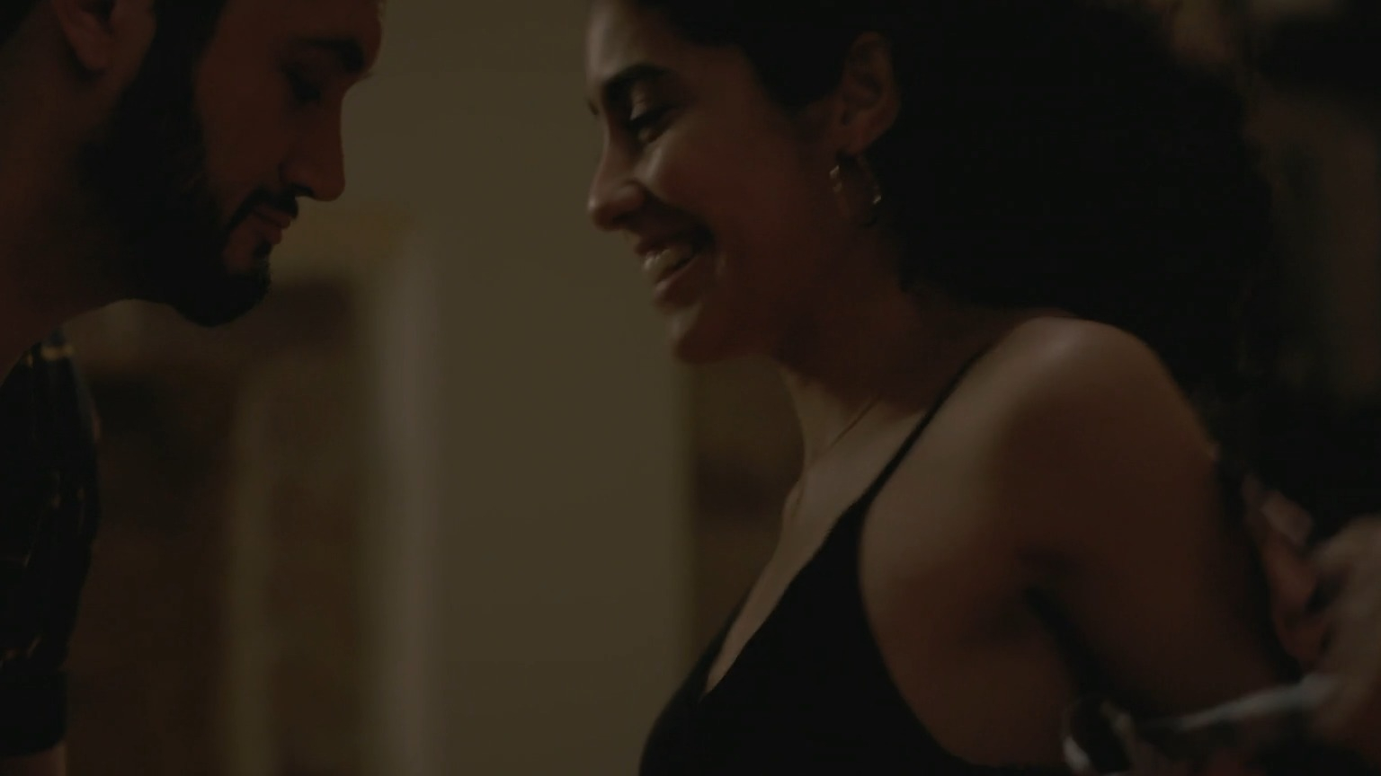 Sexiest Scenes of Jess from Flatbush Misdemeanors. Underwear. 325331