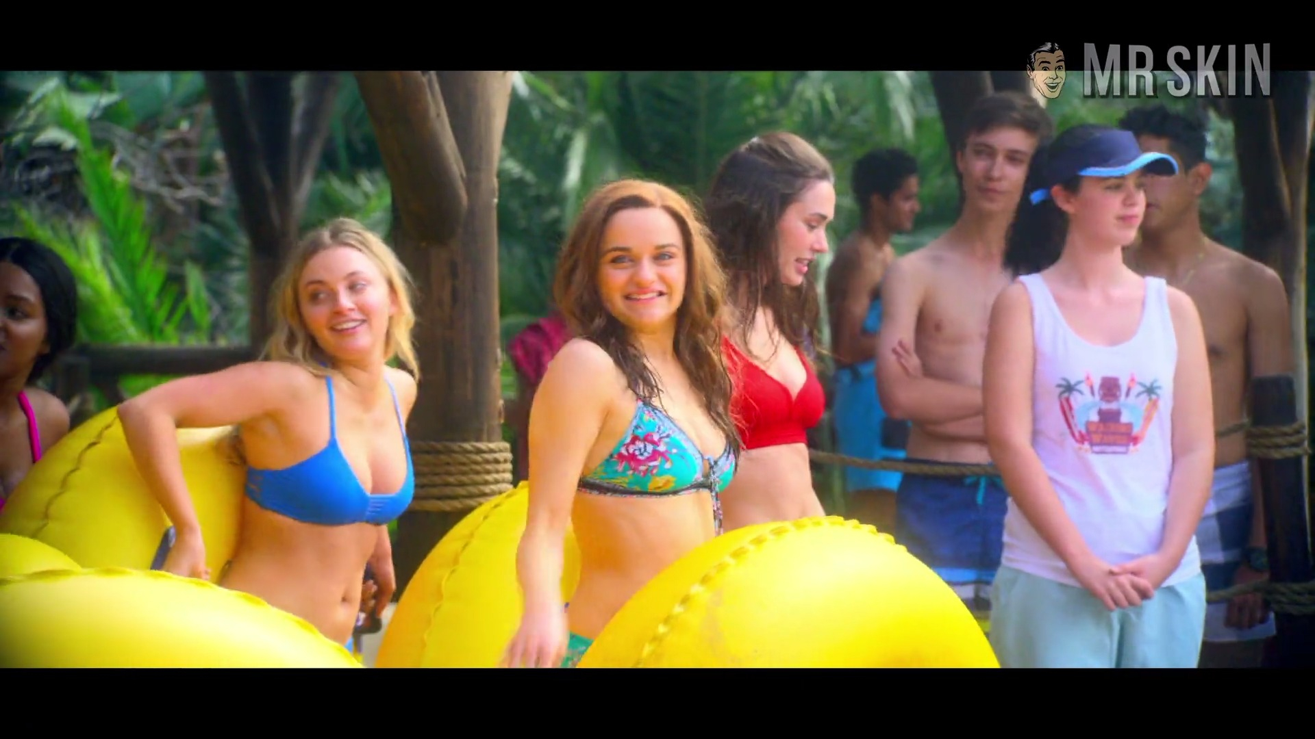 Hottest Joey King Scene in The Kissing Booth 3. Bikini, Sexy. 326462
