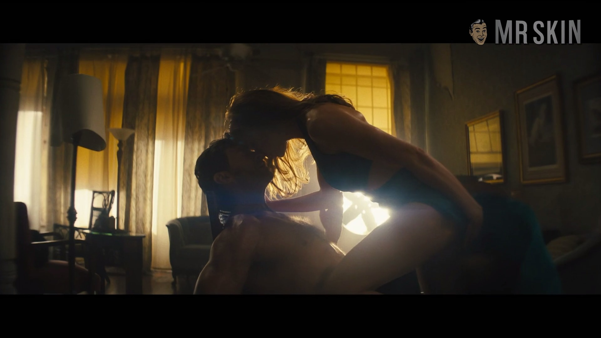 Hottest Rebecca Ferguson Scene in Reminiscence. Sexy. 327014