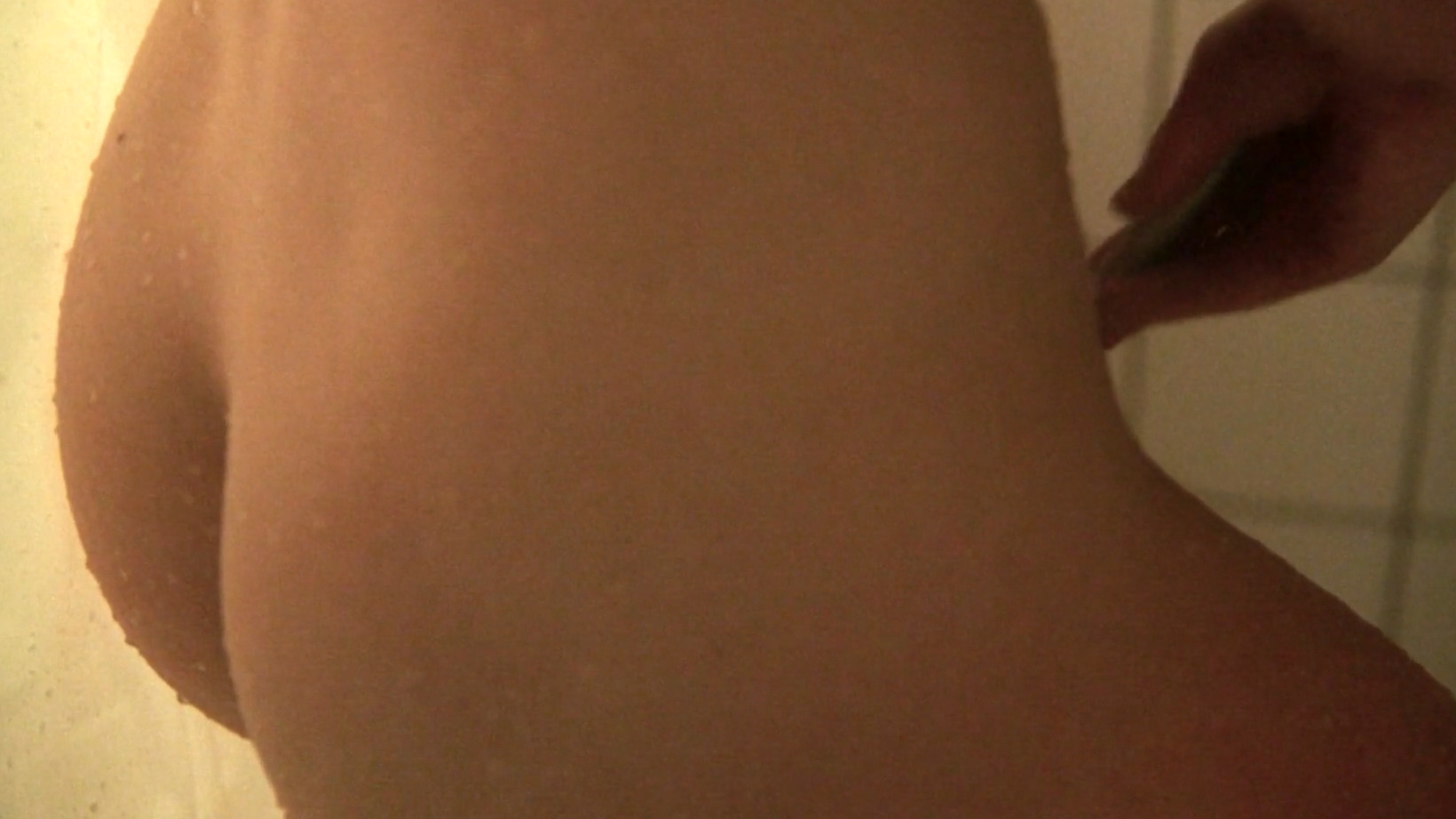 Siri from Threesome Naked. Butt, bikini, breasts. 351017