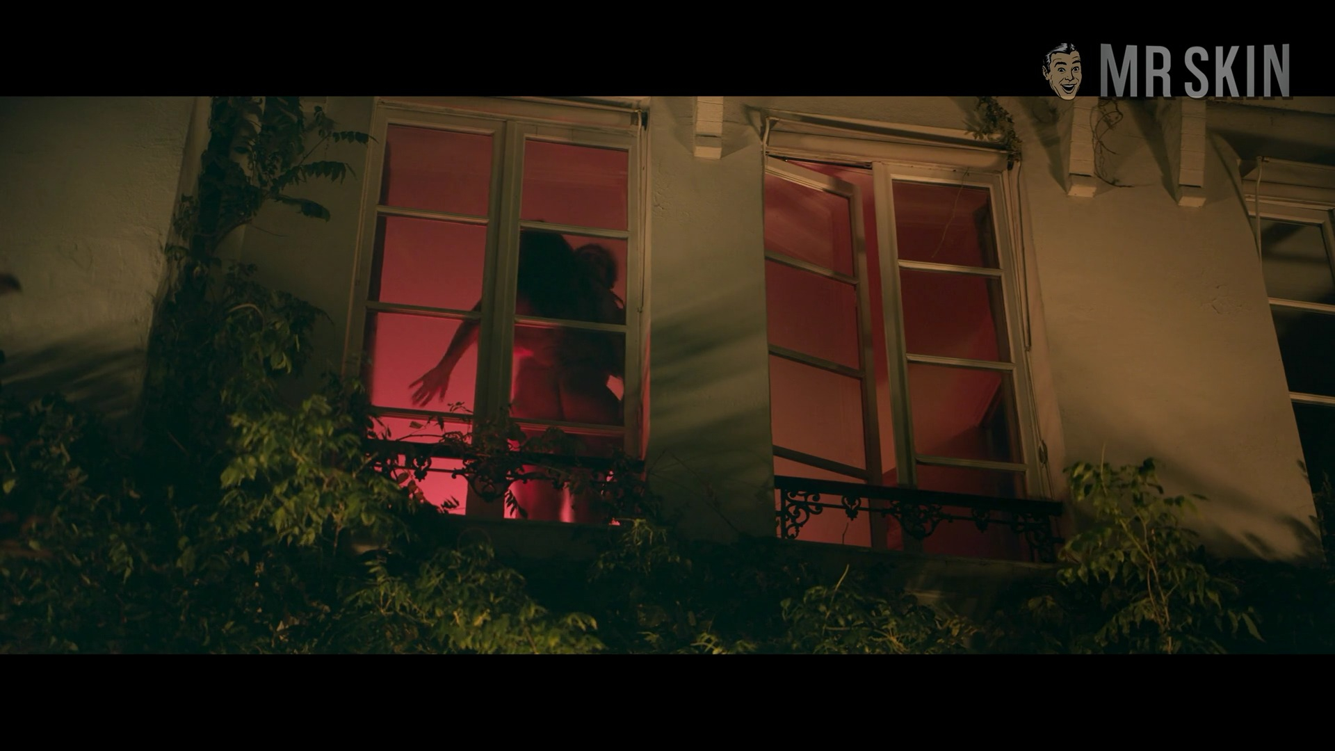 Éloïse Valli Naked as Jennifer. Butt, sexy, underwear. 328875