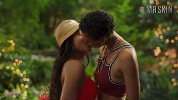 Nicole Chanel Williams, Rhyon Nicole Brown in Our Kind of People (2021) Lesbian Lesbian 329808