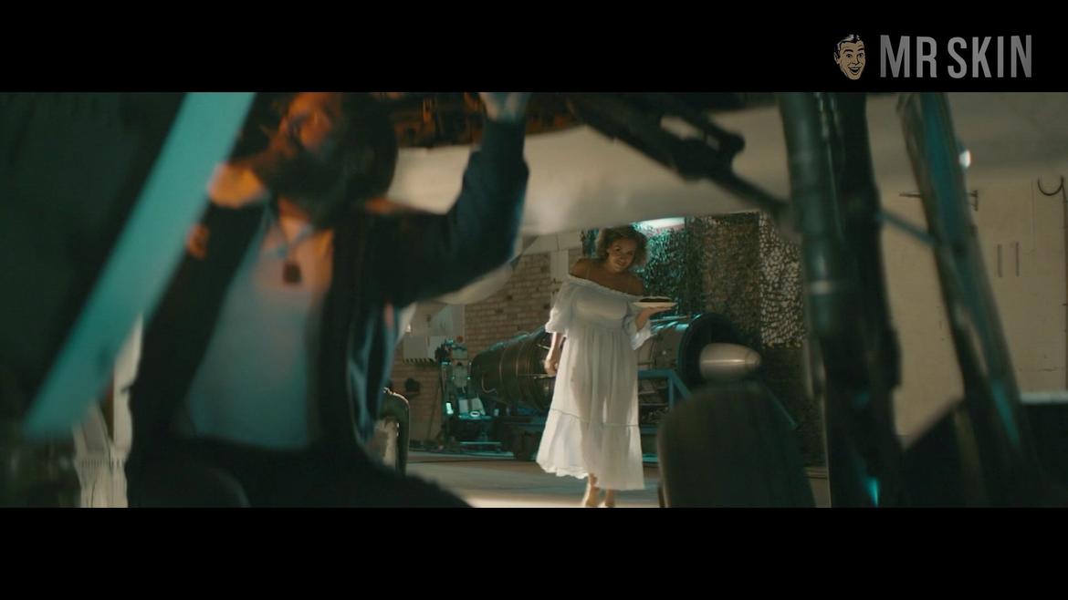 Stephanie Siadatan in Last Man Down (2021) Sexy Sexy 330090