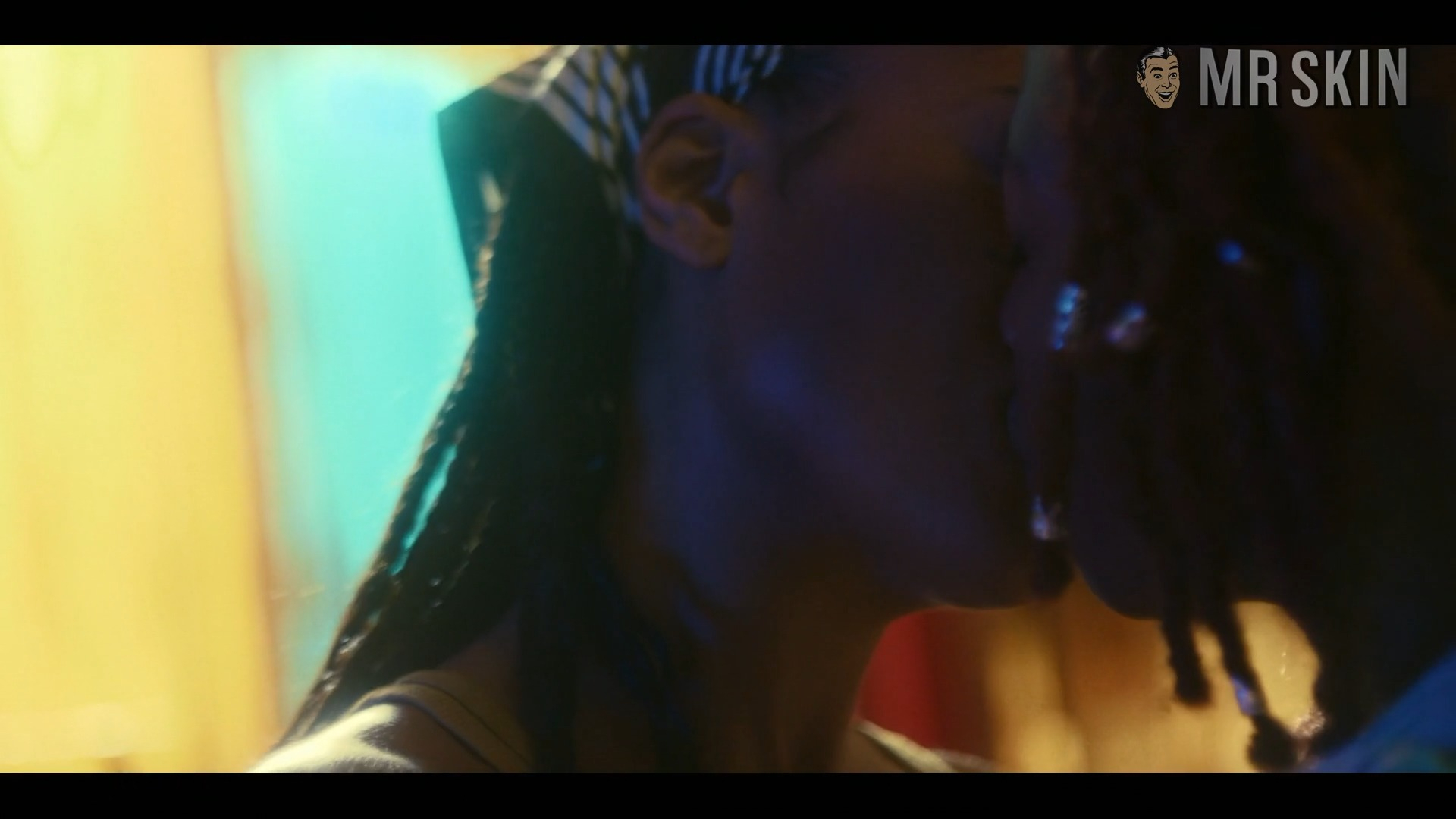 Hottest Jobel Mokonzi Scene in Para - We Are King. Lesbian, bikini, underwear. 343892