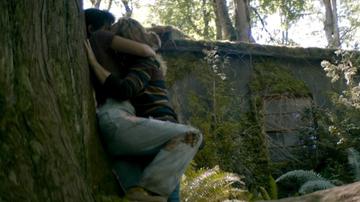 Jasmin Savoy Brown, Liv Hewson in Yellowjackets (2021-2025) Lesbian Sexy Breasts Lesbian 332715