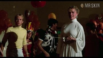 Elisabeth Shue in The Karate Kid (1984) Sexy Sexy 331713