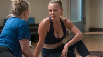 Gracie Dzienny in The Sex Lives of College Girls (2021-2025) Sexy Lesbian Sexy 342114