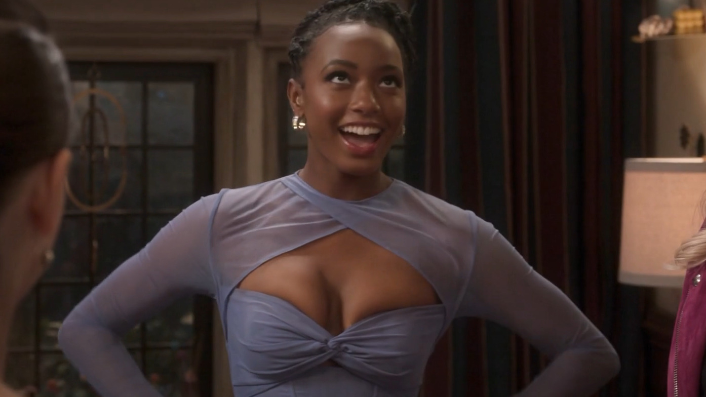 Sexiest Alyah Chanelle Scott Scene in The Sex Lives of College Girls. Sexy, underwear. 342115