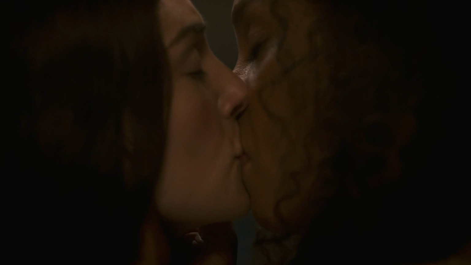 The Wheel of Time's Sexiest Scenes with Rosamund Pike. Lesbian, Sexy. 332616