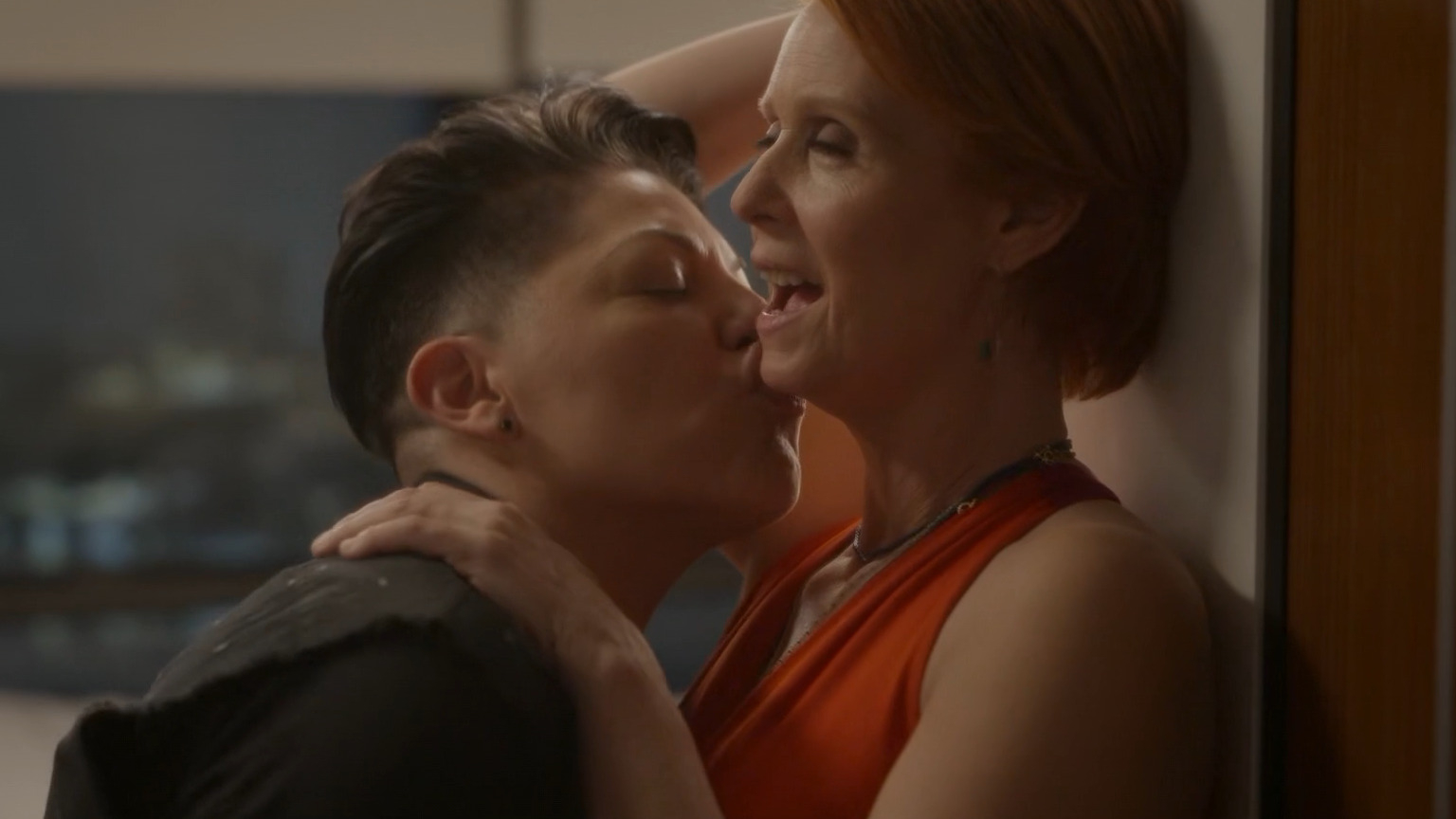 Sexiest Cynthia Nixon Scene in And Just Like That…. Lesbian, breasts, bush. 344833