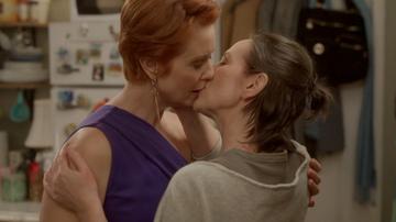 Cynthia Nixon, Miriam Shor in And Just Like That… (2021-2025) Lesbian Breasts Bush 345087