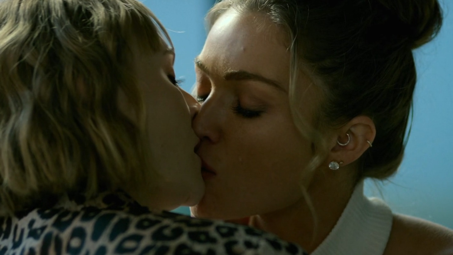 Sexiest Scenes of Claudia 'Claud' Flynn from Power Book IV: Force. Lesbian, breasts, butt. 345959
