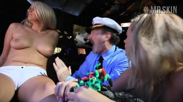 Layla Price in Predator World (2017) Breasts Sexy Breasts Lesbian 337839