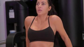 Kim Kardashian in The Kardashians (2022-2025) Sexy Bikini Butt 341667