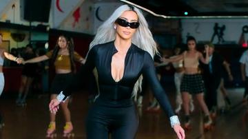 Sexiest Scenes of Self from The Kardashians. Sexy, bikini, underwear. 344399