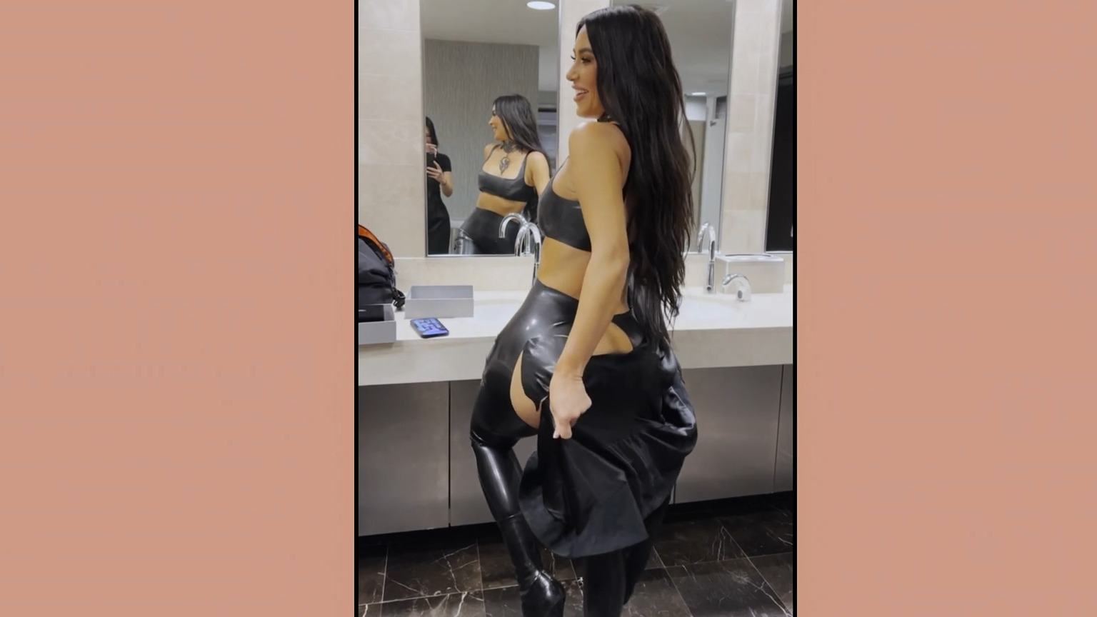 Kim Kardashian in The Kardashians (2022-2025) Butt Sexy Bikini Butt 346051