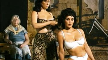 Kim Kardashian, Kourtney Kardashian in The Kardashians (2022-2025) Sexy Underwear Bikini Butt 352516