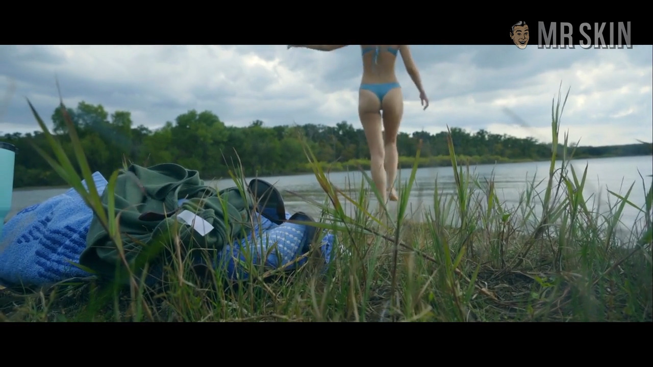 Mallory Hargrove in Bull Shark (2022) Bikini Sexy Bikini Sexy 338325