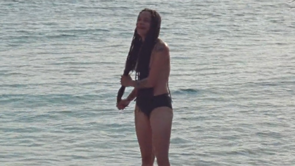 Nudes of Bobbi from Conversations with Friends. Bikini, Right Breast, breasts, lesbian. 339042