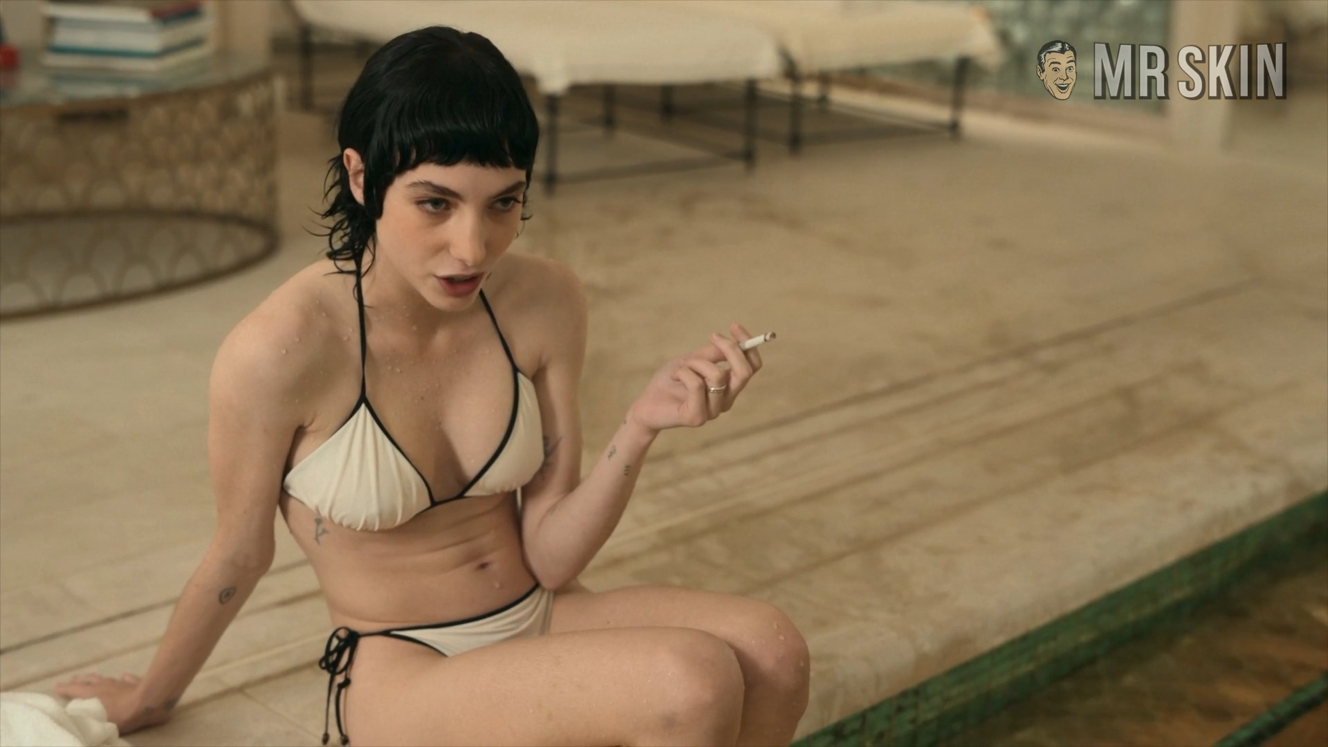 Alicia Vikander, Devon Ross in Irma Vep (2022) Sexy Bikini Bikini Breasts 340445