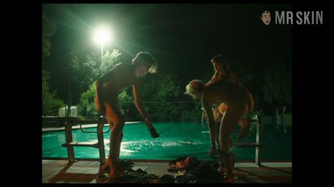 Jella Haase Nude as Romy. Breasts, Butt, bikini, lesbian. 340412