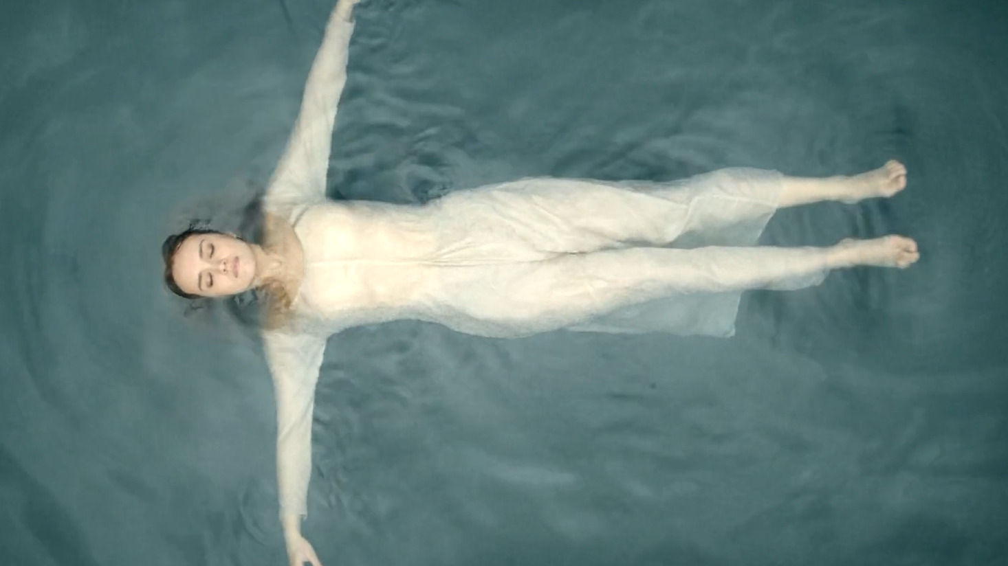 Sexiest Olivia Cooke Scene in House of the Dragon. Sexy. 350083