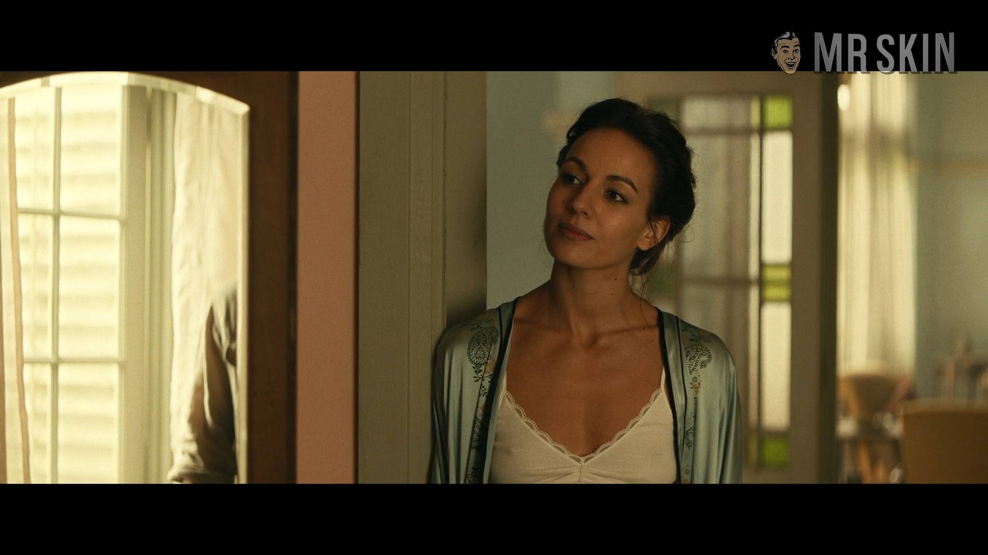 Hottest Antonia Desplat Scene in Shantaram. Sexy. 341504