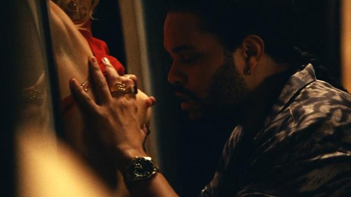 IdolThe01x02-Depp-MrSkin-UHD-05_frame_3_override.jpg?quality=80&1737493695&width=720&s=8edd48653075e7d23d0cee4ed375265867b90ad15deaaf9c4d4627836d159f0d
