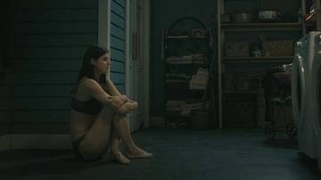 Alexandra Daddario in Anne Rice's Mayfair Witches (2023-2025) Underwear Sexy Underwear 351987