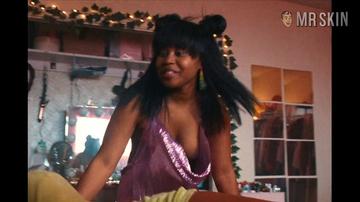 Dominique Fishback in Swarm (2023) Sexy Lesbian Sexy 343321