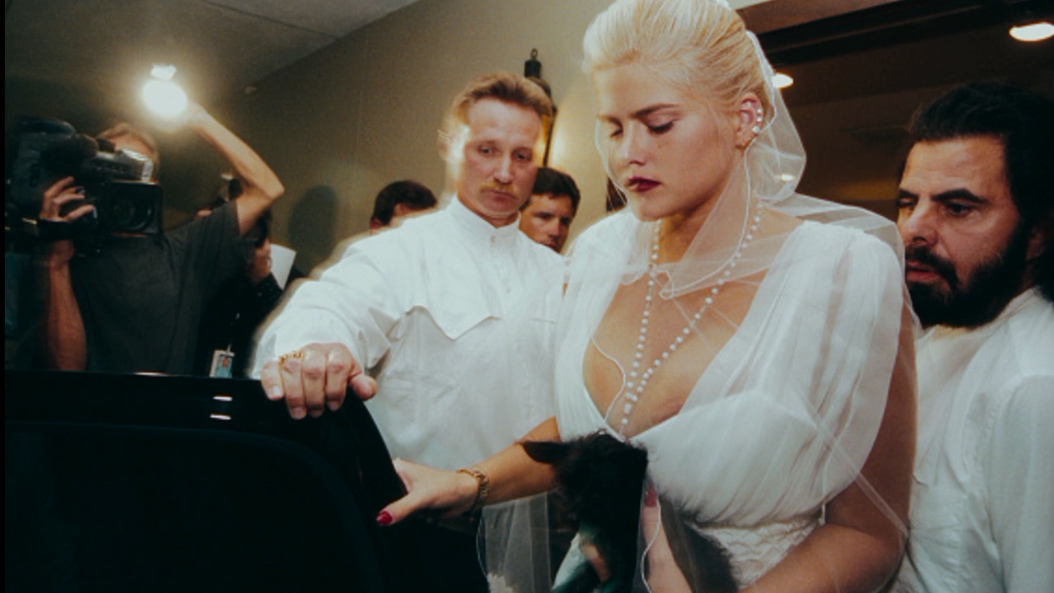 Anna Nicole Smith Naked in Anna Nicole Smith: You Don't Know Me. Left Breast, Left Nipslip, Nipslip, bikini, breasts. 344299