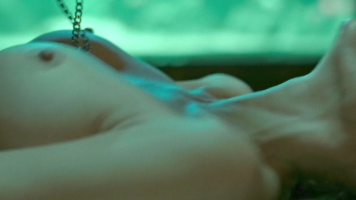 Hermila Guedes Naked in New Bandits. Breasts, bush, butt. 356971