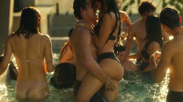 María José Vargas, Mar Sordo, Daniela Martinez Caballero, Ana Celeste, Kristy Reyes, Getsemaní Vela in I Love You, and It Hurts (2023) Underwear Bikin