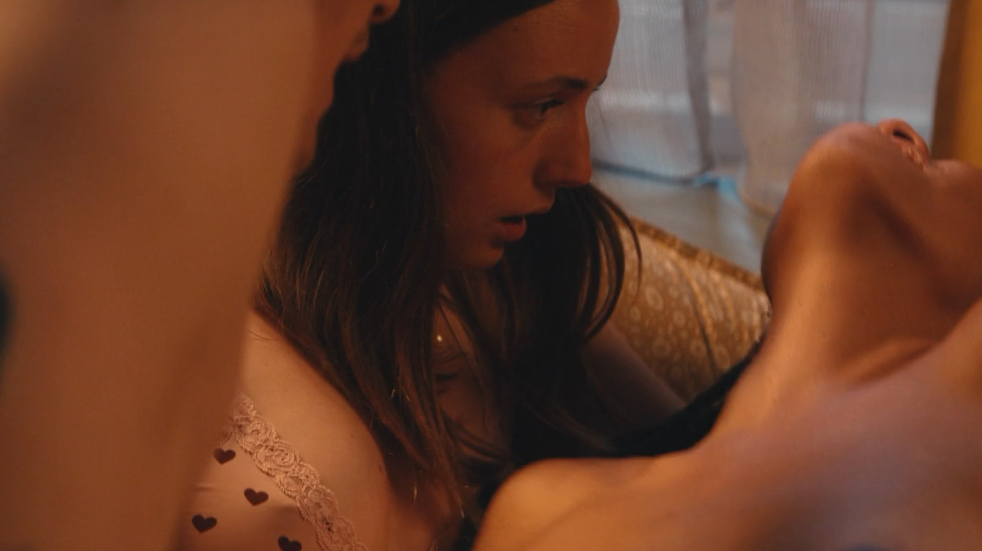 Gaite Jansen Naked in Happy Ending. Breasts, Lesbian, Sexy, Underwear, Thong. 345457