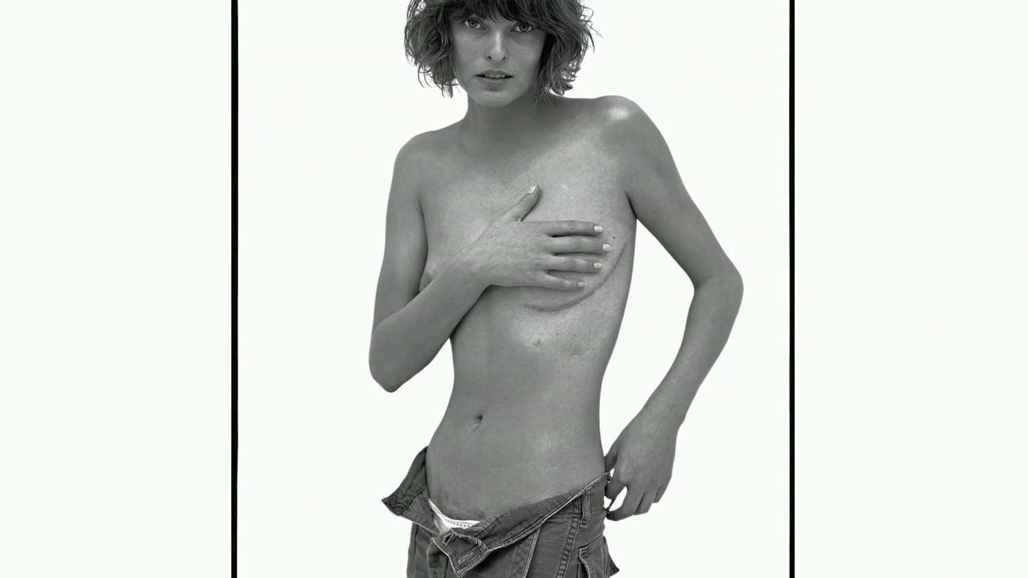 Linda Evangelista in The Super Models (2023) Right Breast Sexy Breasts Right Breast 345754