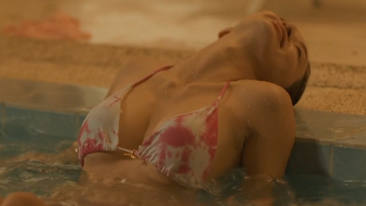 Hottest Daisy Scenes. Bikini, breasts, butt. 345933