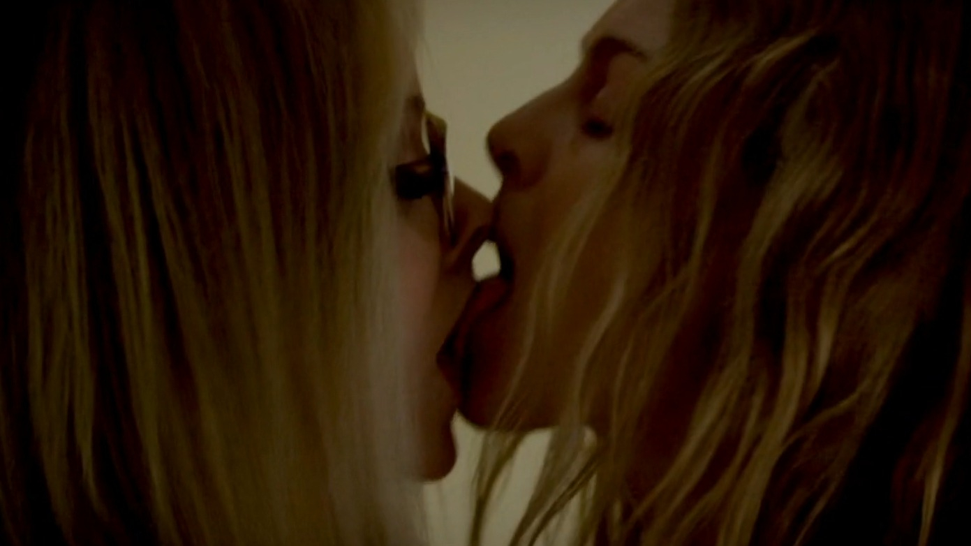 Hottest Heather Graham Scene in Suitable Flesh. Lesbian, breasts, butt. 346262