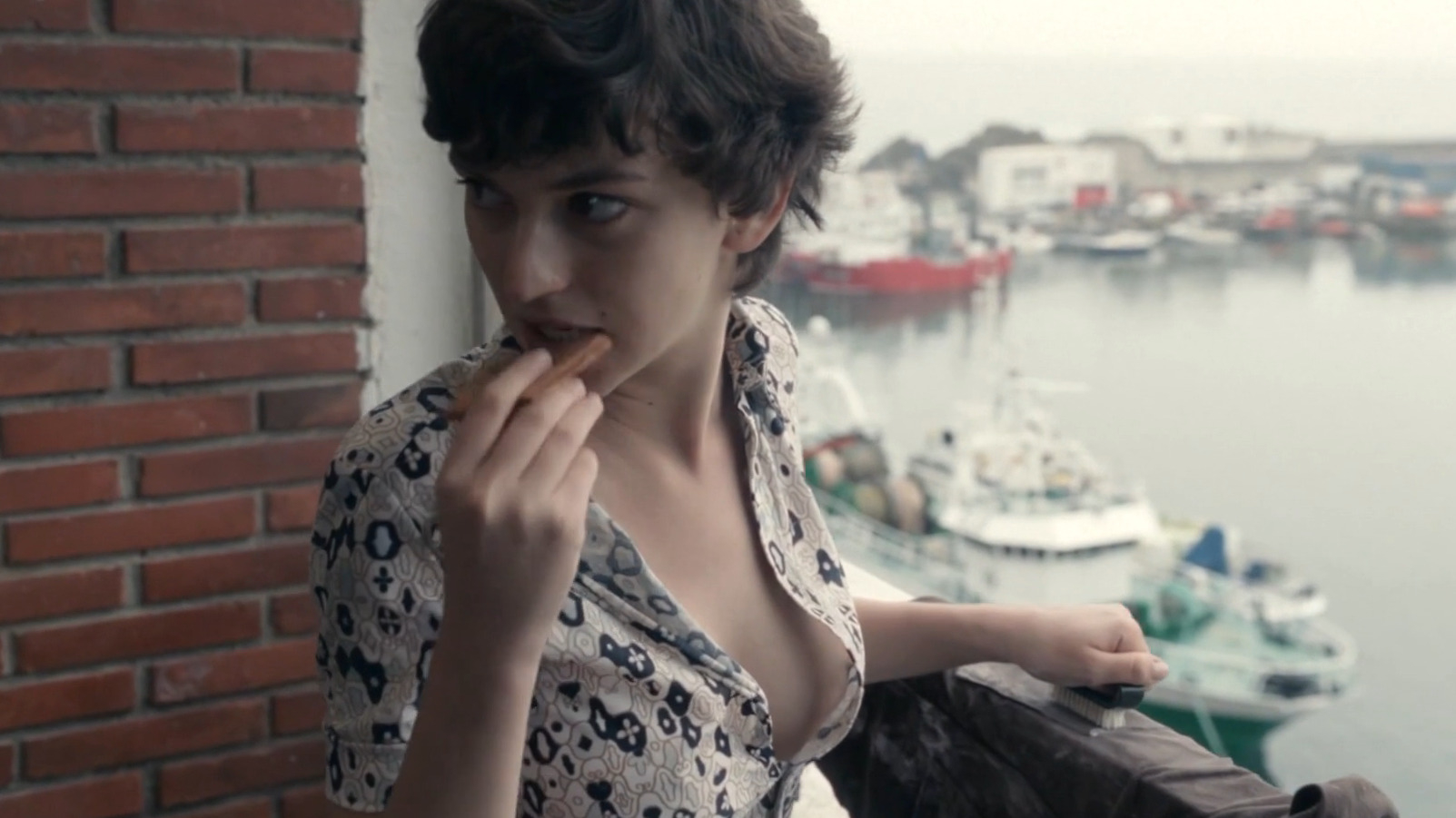 Nudes of Bea from In the Company of Women. Left Nipslip, Underwear, breasts, lesbian. 346344