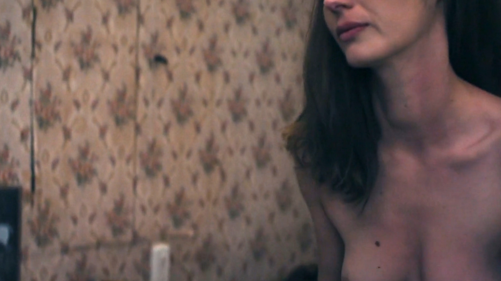 Louise Bourgoin Nude in Monsieur Spade. Right Breast, Right Nipslip, Sexy, breasts. 347800