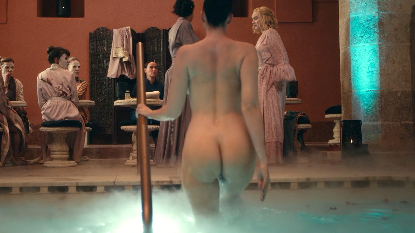 Stephanie Corneliussen Nude in The Invitation. Breasts, Butt, Sexy. 348040