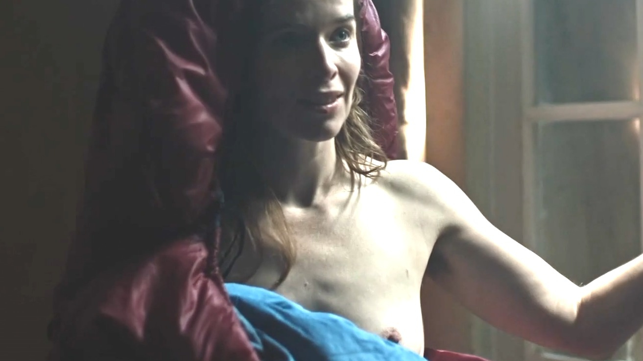 Thekla Reuten Naked as Merel. Left Breast, breasts. 348393