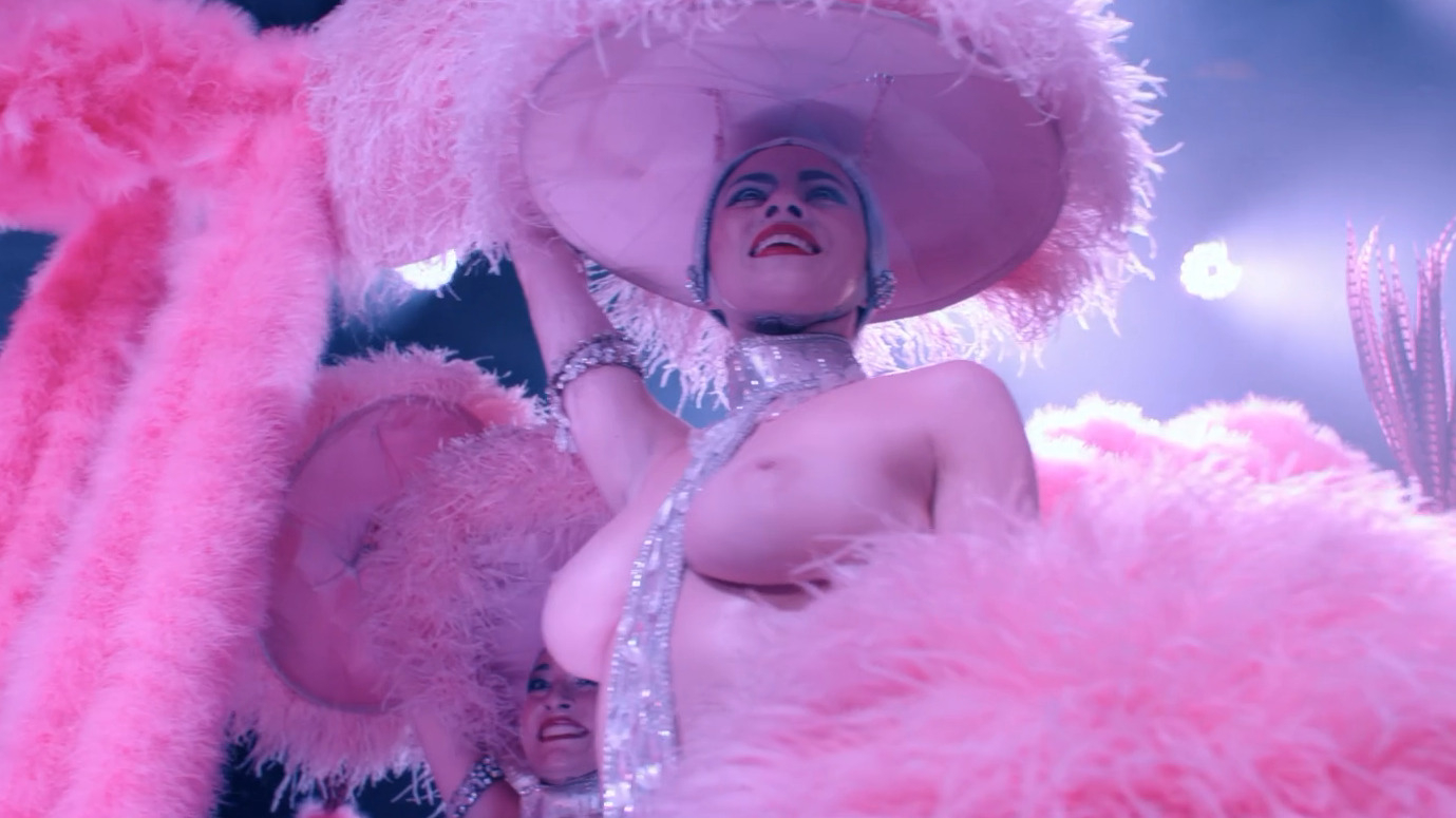 Margaret Qualley Naked as Sue. Breasts, Butt, Prosthetic, body double, bush. 351333