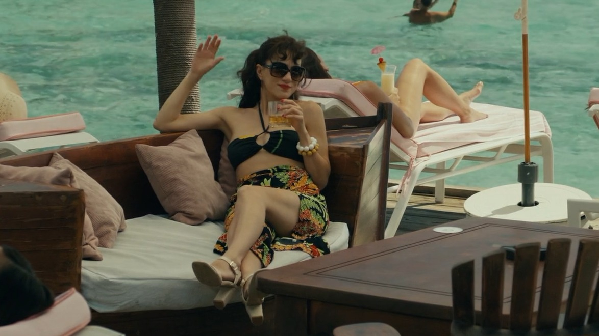 Hottest Yolanda (uncredited) Scenes. Bikini. 349893