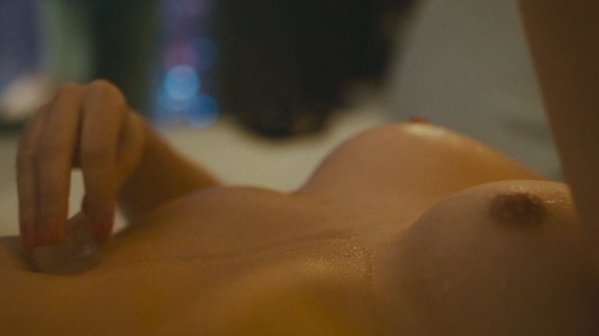 Noémie Merlant Nude in Emmanuelle. Breasts, Bush, Butt, Full Frontal, Full Nudity, Thong, Underwear, bikini, lesbian. 354700