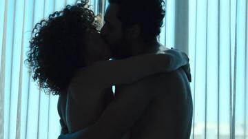 Juliana Paes in Desperate Lies (2024) Sexy Right Nipslip Breasts Right Nipslip 349832