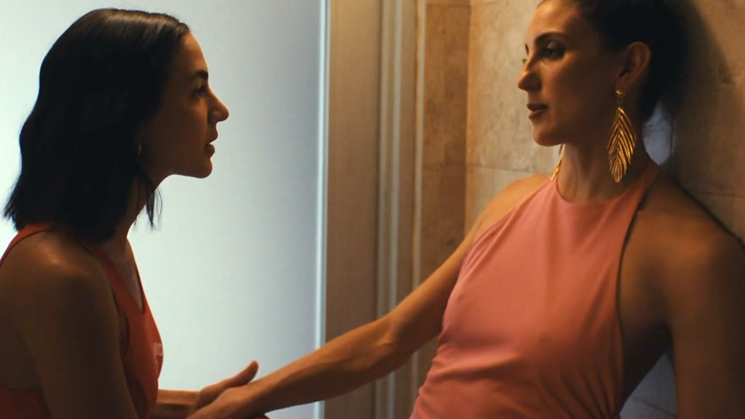 Sexiest Abby Scenes. Lesbian, Sexy, bikini. 350104