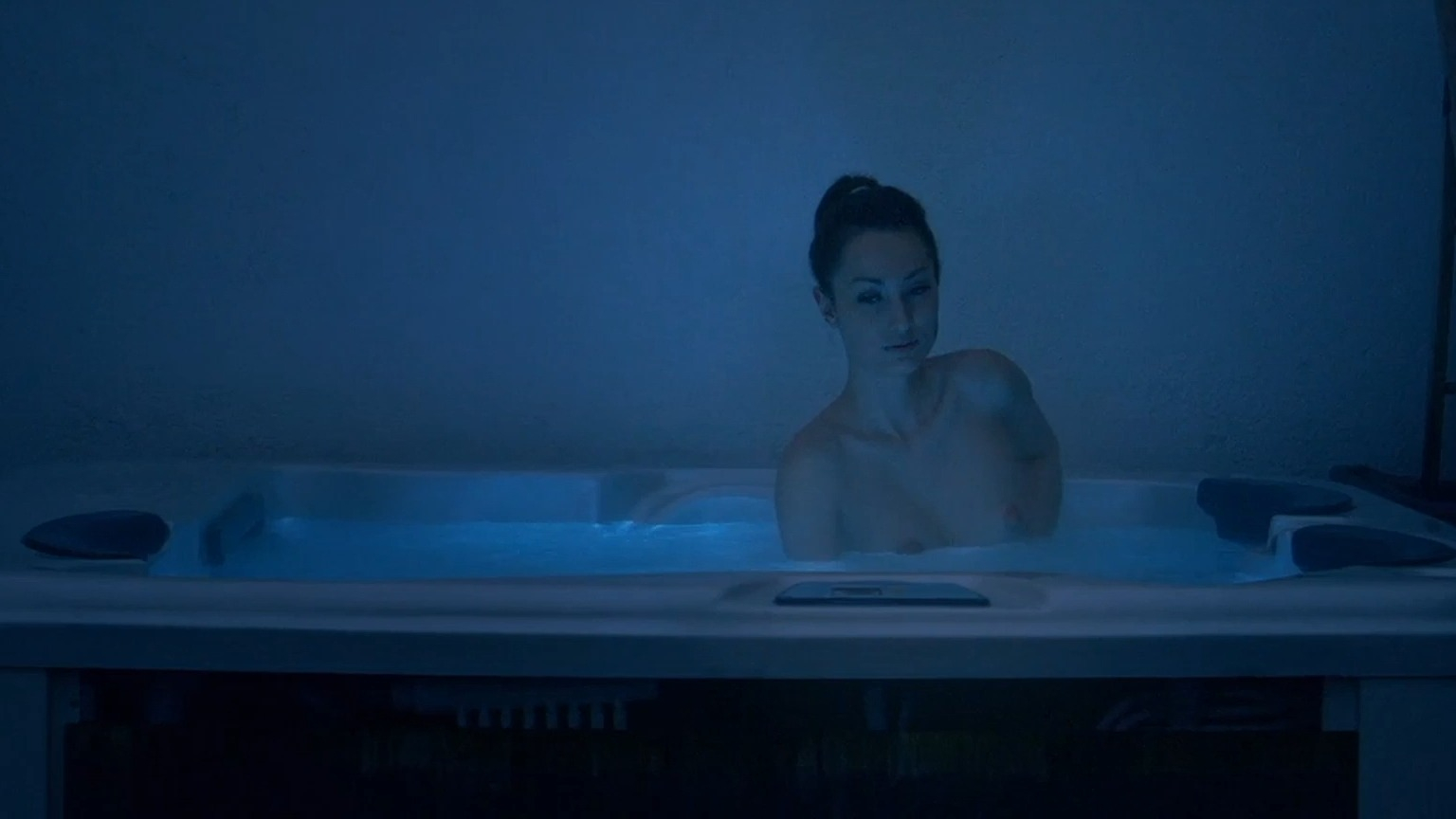 Emma Lovett Nude as Self. Breasts, butt, sexy. 350132