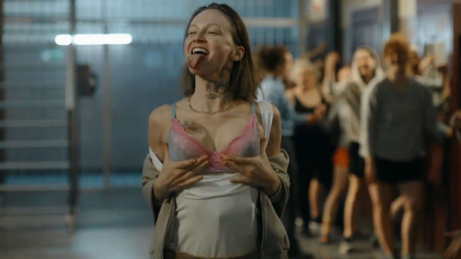 Hottest Aleksandra Adamska Scene in The Convict. Underwear, sexy. 354200